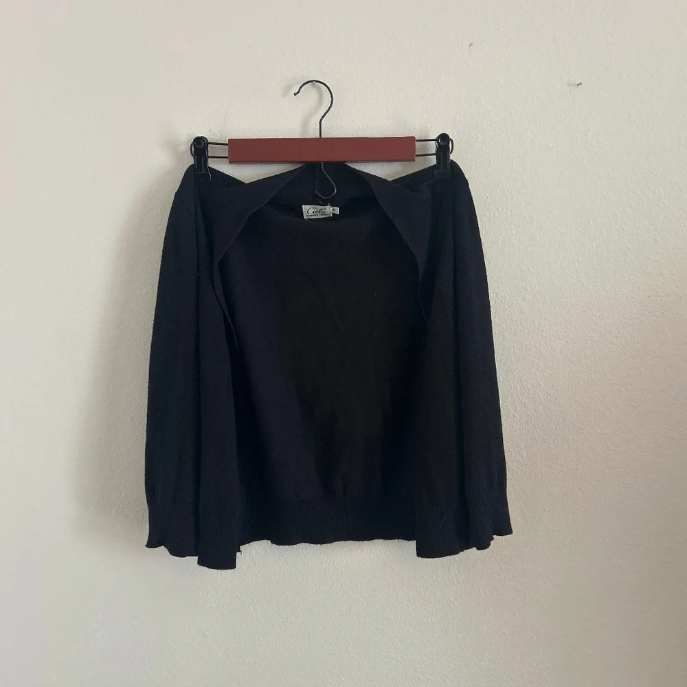 Cardigan - Picture 1 of 2